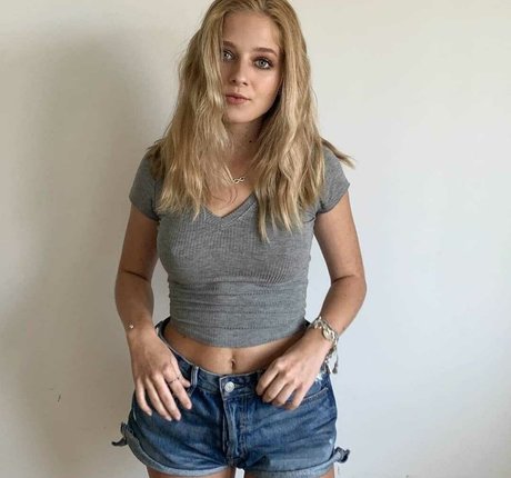 Jackie Evancho free actress pictures