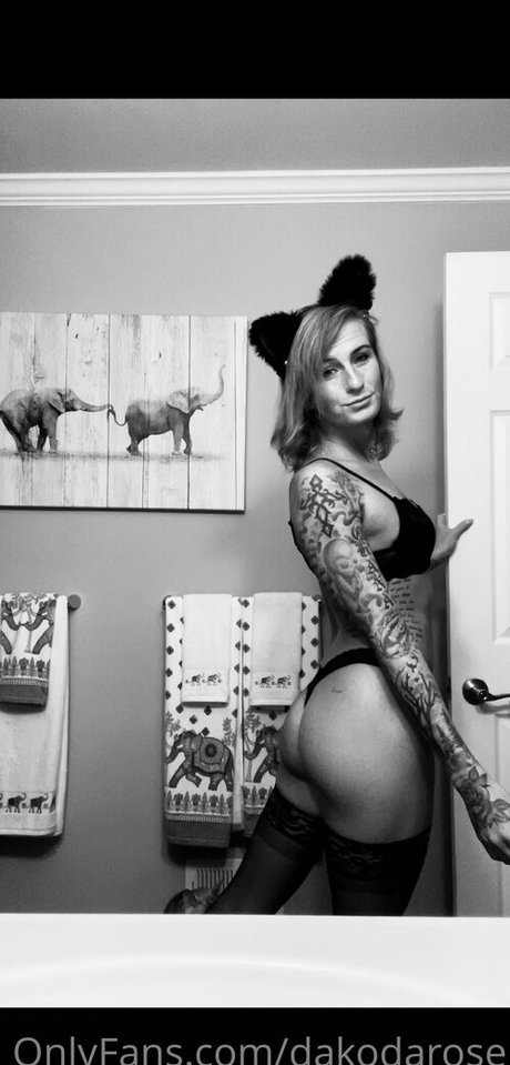 dakodarose top actress gallery