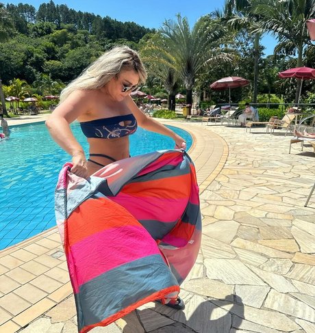 Simony Cantora sexy model galleries