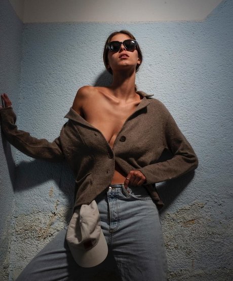 Noa Brener pornstar hd image