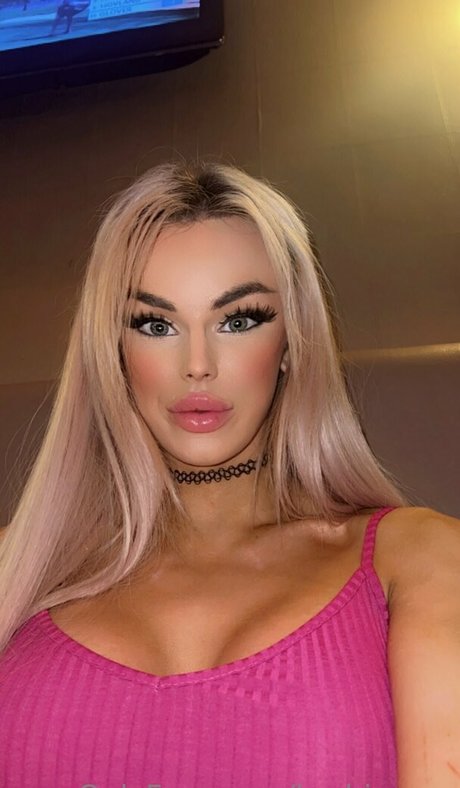 barbiemae art model img