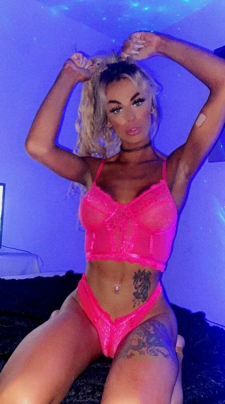 barbiemae erotic pornstar pics