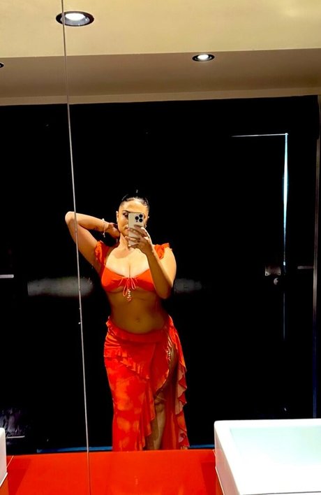 taylaraywhite beautiful pornstar gallery