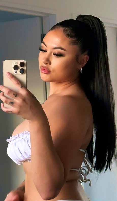 taylaraywhite sexy star photos