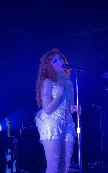 Chappell Roan model nice pictures