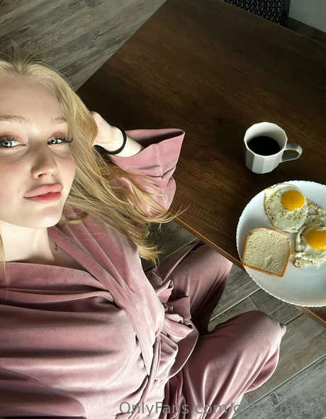 cutie kira star exclusive images