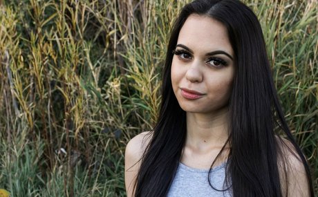 Kaitlin Haehae nude model pics