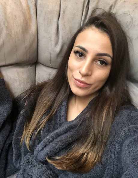 Sophydiva nice actress photos