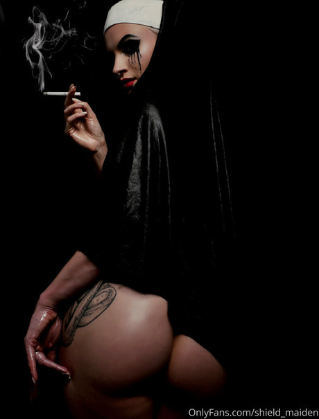 Ruby True star naked pics