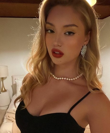 Bella Podaras pornstar nice archive