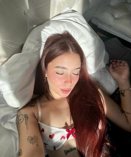 Valentina Navia sexy actress photo