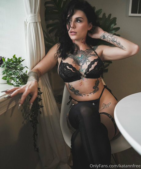 katannfree pretty model gallery