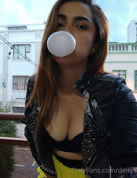 deirys pornstar naked pics