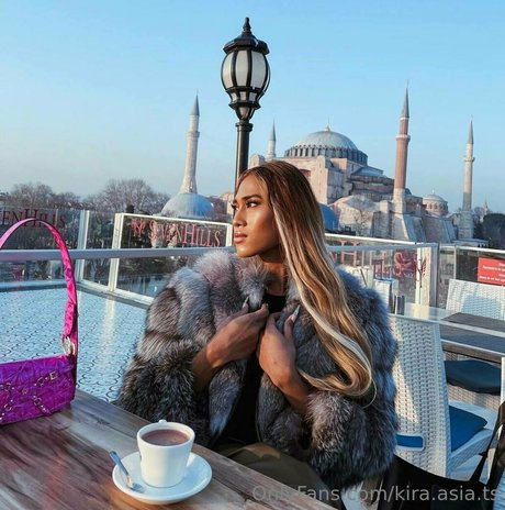 kira asia ts model nudes picture