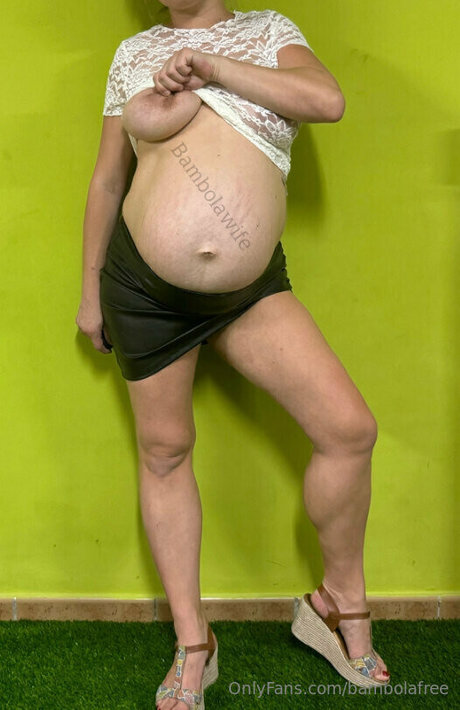 bambolafree star naked photo