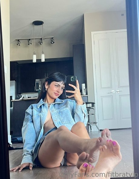 fitbratvip model nude pictures