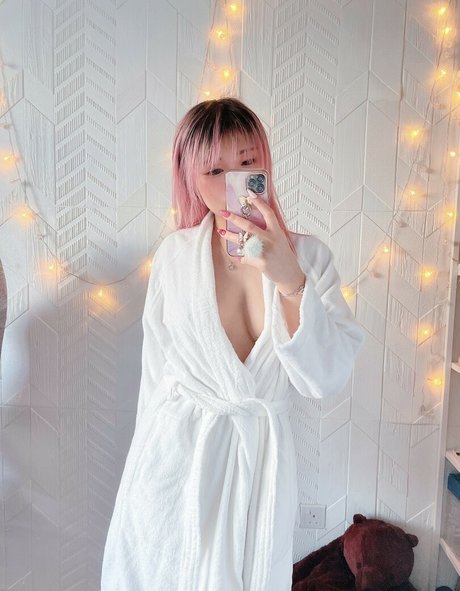 mikipuff porn model image