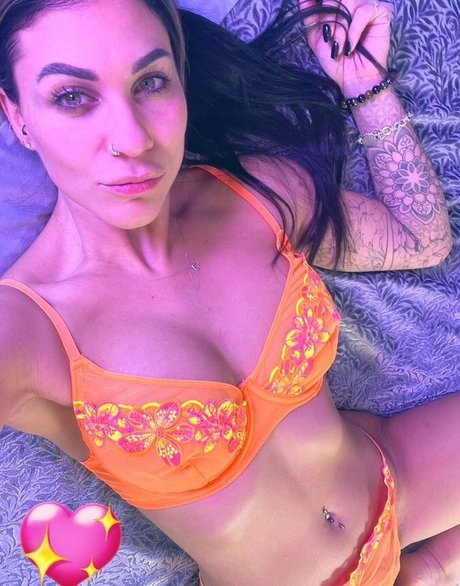 Miss sofia x sexy pornstar picture