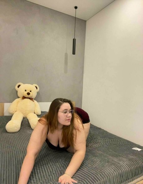 curvy iris best actress img