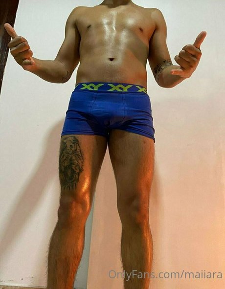 maiiara model nude image