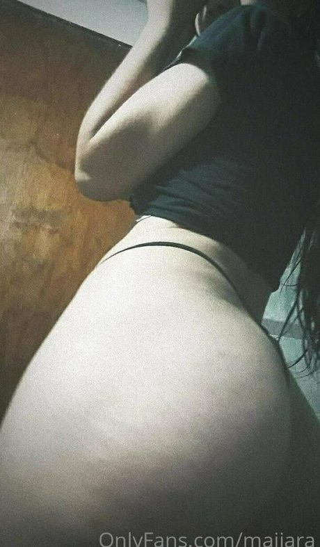 maiiara model hot galleries