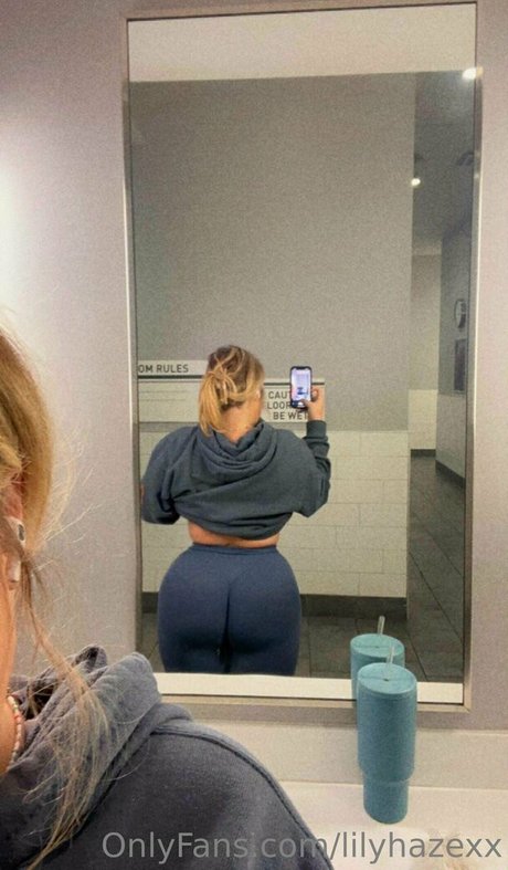 lilyhazexx model porn img