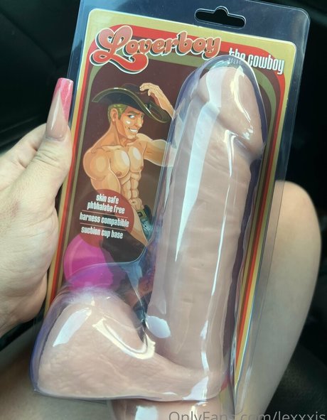lexxxis pornstar nude picture