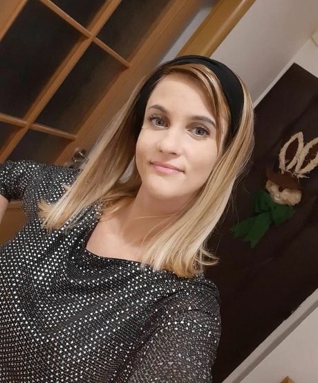 BunnyZuz exclusive actress gallery