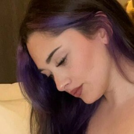 aprilrayne pretty actress images