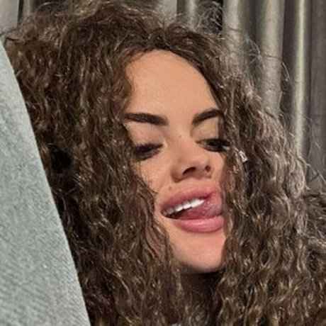 Victoria De Levine nice model img