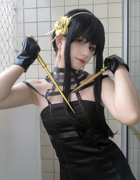 Lunarun sexy actress gallery