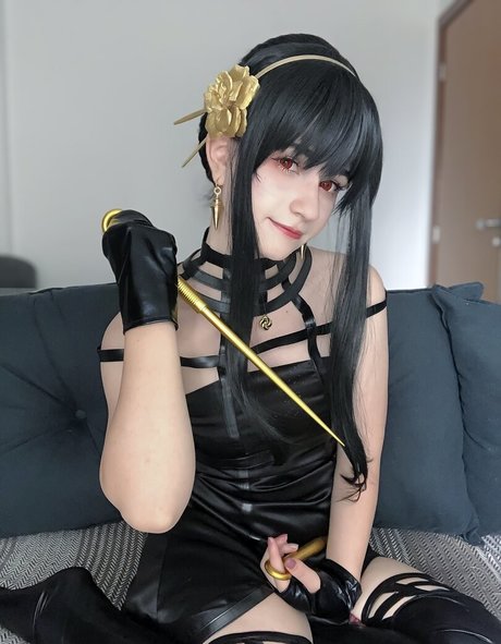 Lunarun adult actress pictures