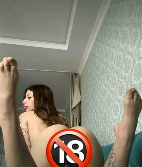 roxxxy xxx high quality model pic