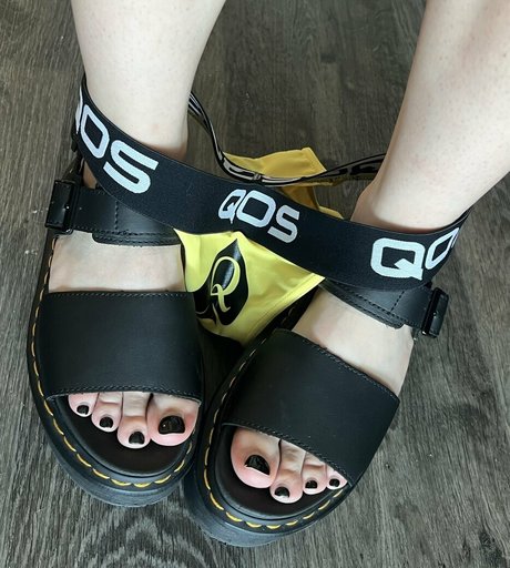 HotWifeHeidi top actress photos