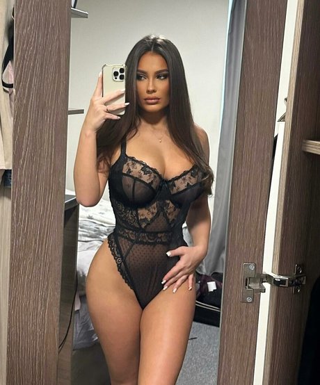 maddie maye beautiful actress picture