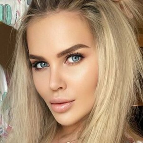 Elisa Bethann sexy star img