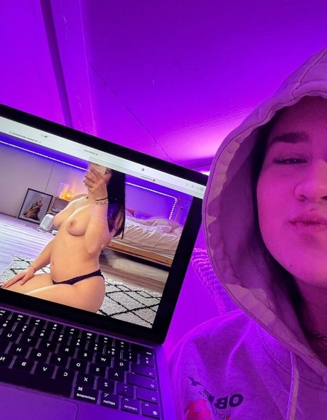 bellaahh42 beautiful actress archive