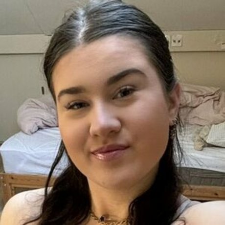 bellaahh42 hot star images