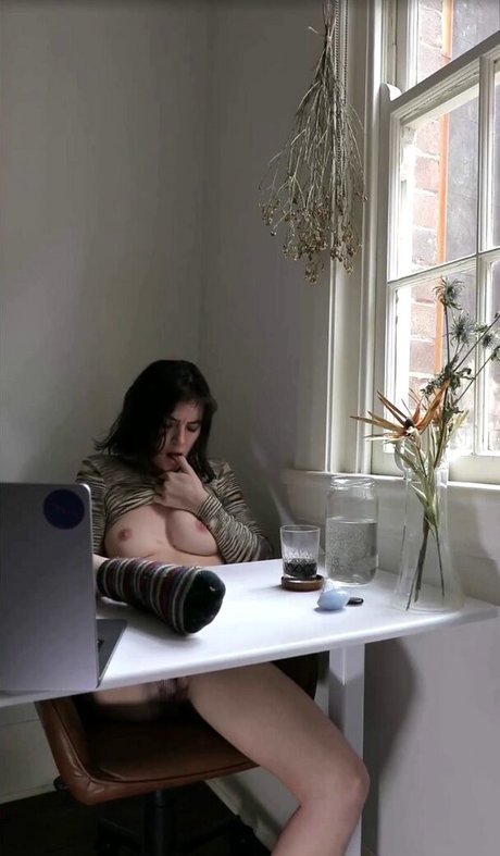 mia tv xxx pornstar galleries