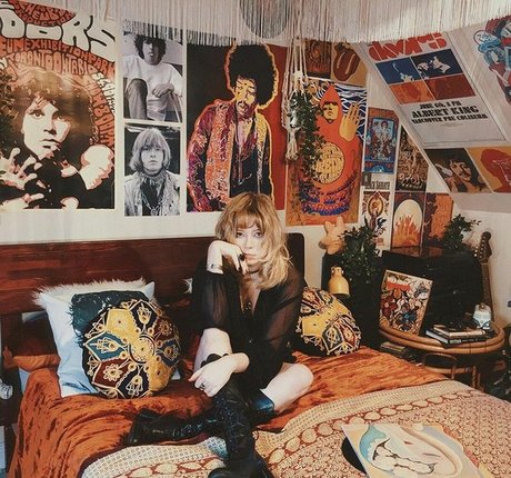 Issy Allen erotic actress photo