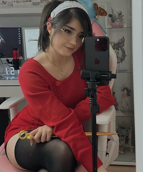 Toxicosplay model beautiful image