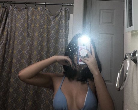 Vy Tran pornographic star images