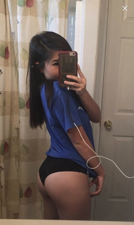 Vy Tran hot actress photo