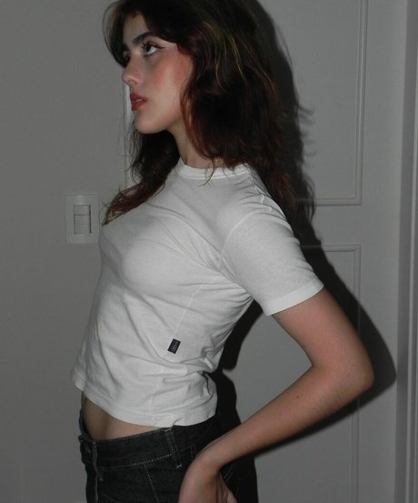 Isabella Angelina sexy star pics