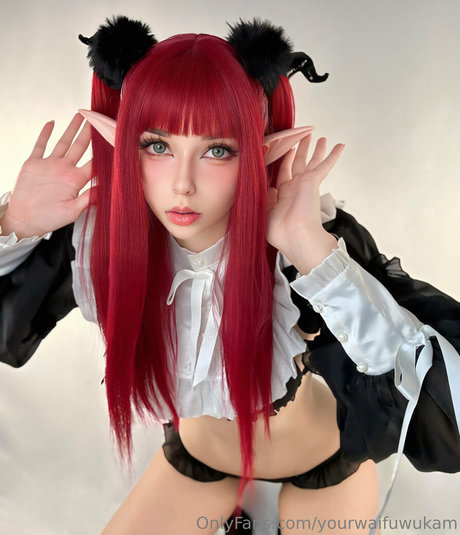 Kamkam model adult pictures