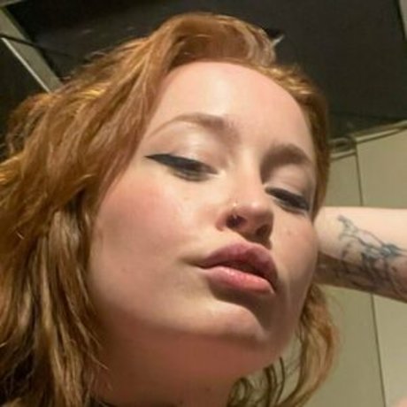 lololuvely pornstar exclusive photos