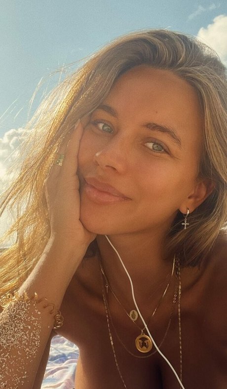 pia__kim pornstar hot gallery