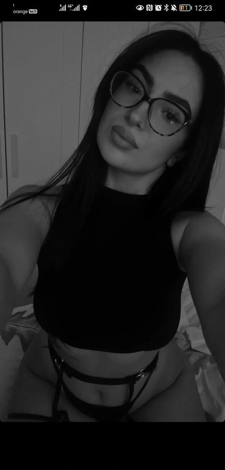 Anthrrax model sexy pic