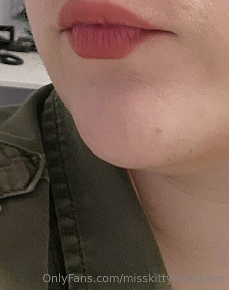 misskittyhellebore star nice pics