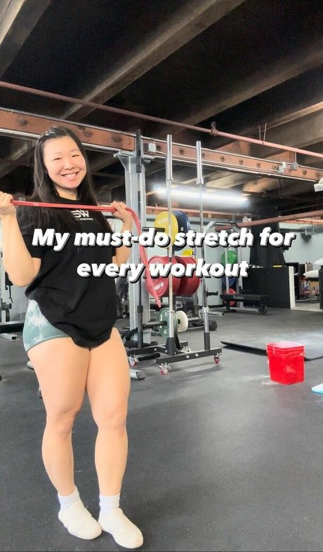 Asianquadbae star beautiful photo